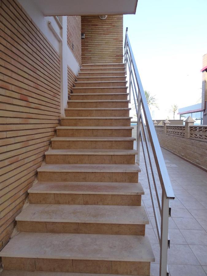 Apartamento Beatrix, primera línea, con aparcamiento Apartamento Gandía Exterior foto