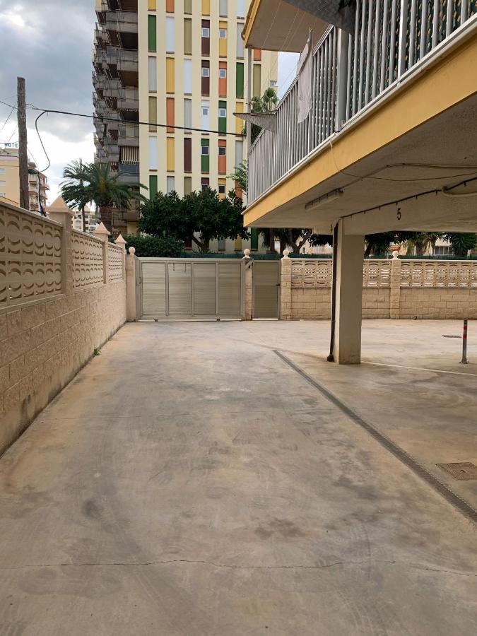 Apartamento Beatrix, primera línea, con aparcamiento Apartamento Gandía Exterior foto